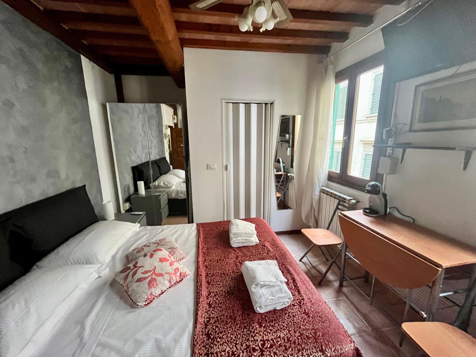 Mini Studio Very Central Close To The Train Station Florence Ngoại thất bức ảnh