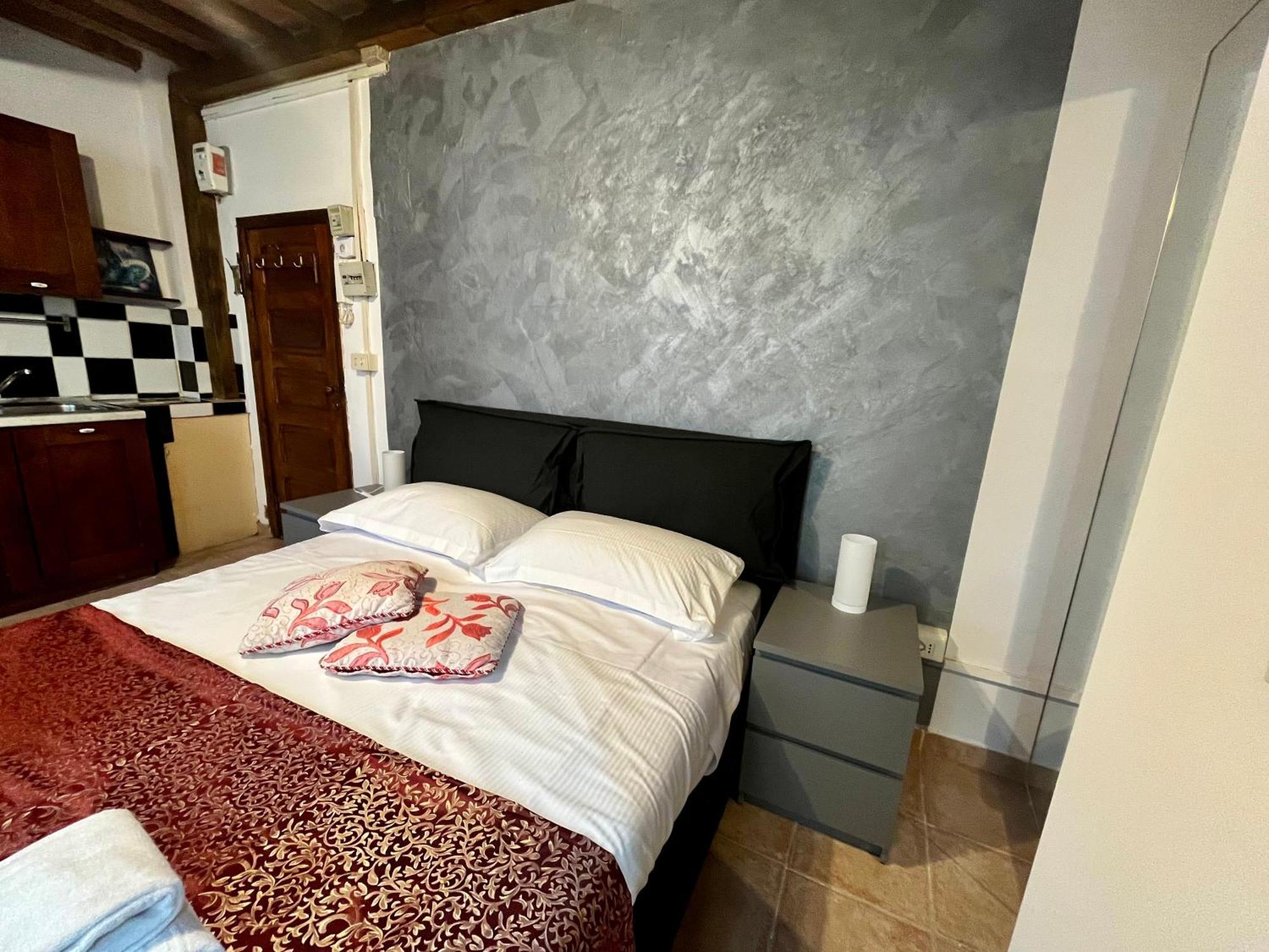 Mini Studio Very Central Close To The Train Station Florence Ngoại thất bức ảnh