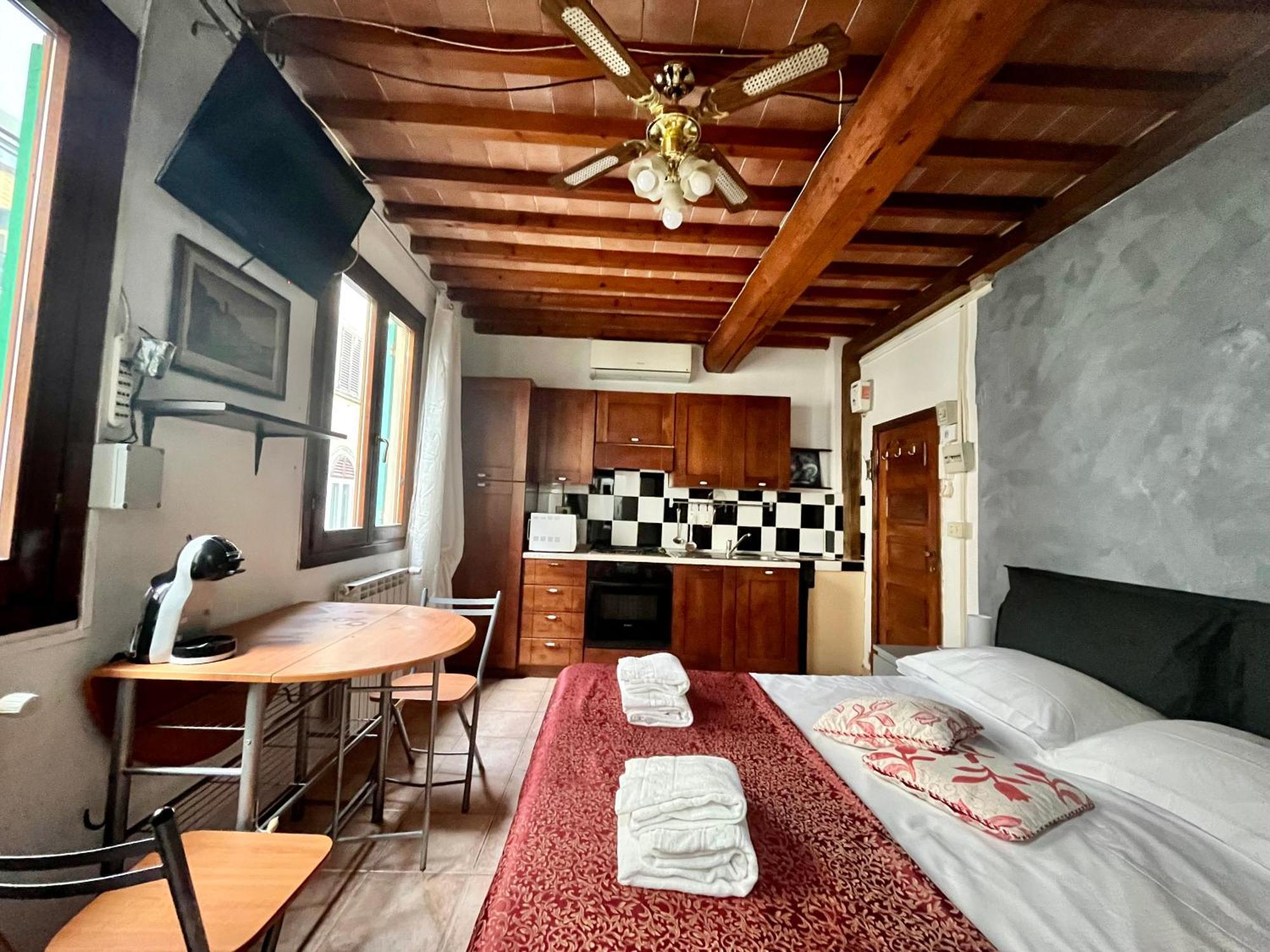 Mini Studio Very Central Close To The Train Station Florence Ngoại thất bức ảnh